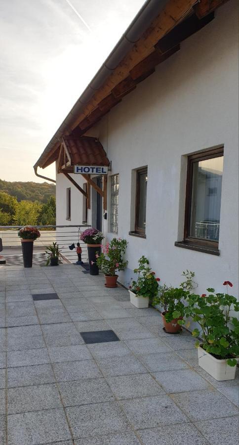 Mainstern Hotel Schonungen Εξωτερικό φωτογραφία